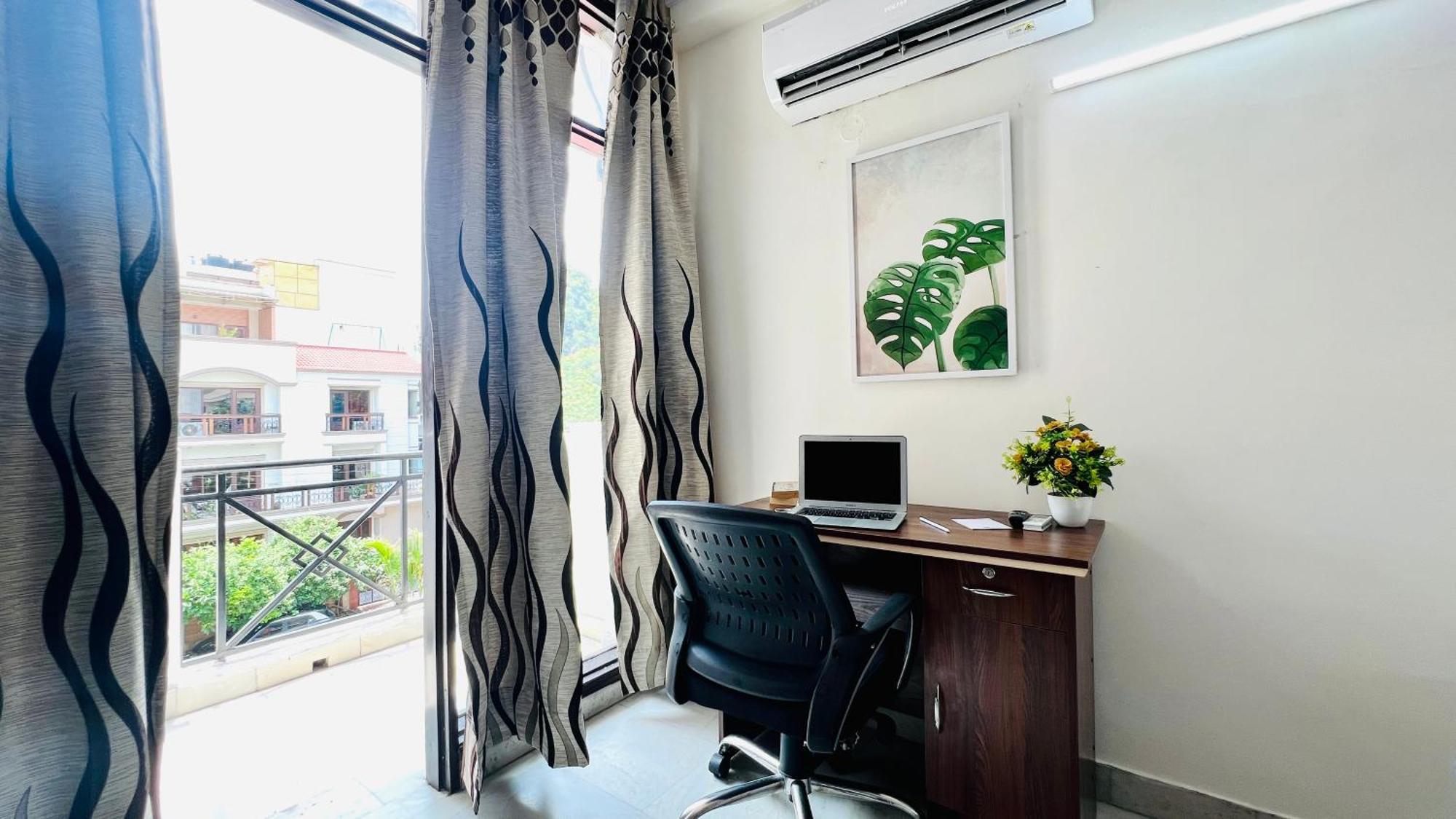 Apartment Bluo - Defence Colony - Bathtub, Kitchen New Delhi